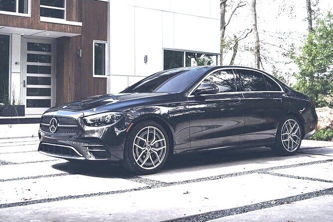 Departure Transfer: Lisbon to Lisbon Airport LIS in Business Car - Key Points