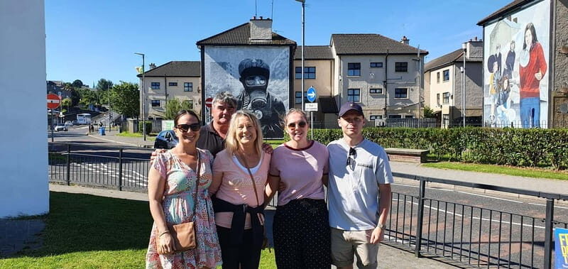Derry City: The Troubles Bogside Walking Tour. - Group Size & Guide Experience