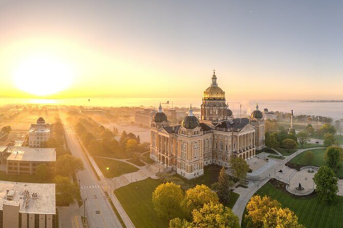 Des Moines Art Walk Experience - Key Points