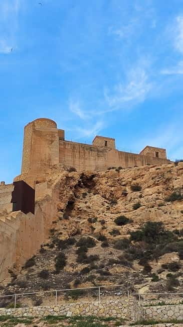 Descubriendo Almería: Un Viaje por la Historia y la Cultura - FAQ