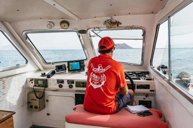 Desde Corralejo: Lobos Island Ferry with Optional Transfer - Authentic Experiences and Insights from Reviews