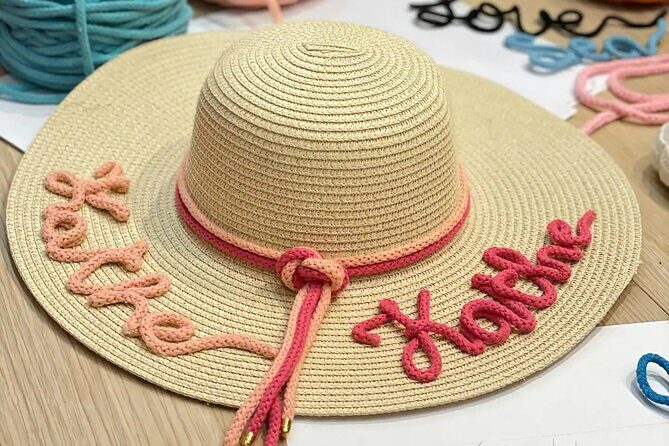 Design and Craft a Raffia Bag in Barcelona - Insight from Reviewers: What Makes It Special?