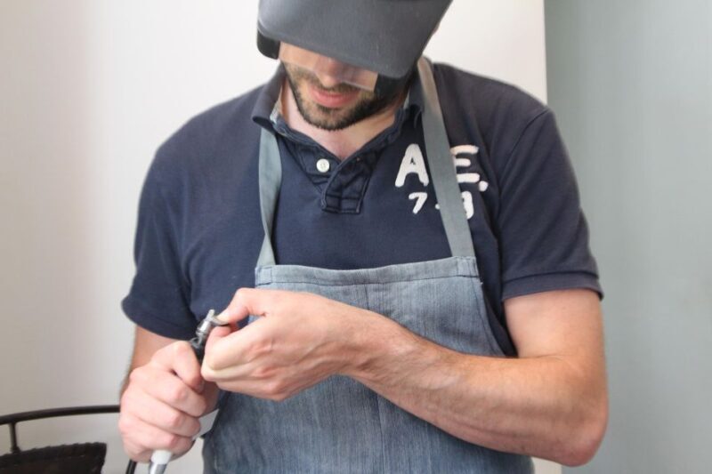 Design Luxury Jewelry in le Marais, in the heart of Paris! - FAQ