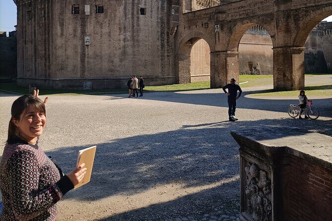 Design your own Postcard of Rome - tour with artistic activity - Key Points