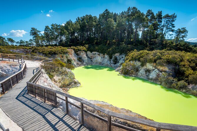 Devil's Bath Experience - Private Tour to Wai-O-Tapu & Lake Taupo - Key Points