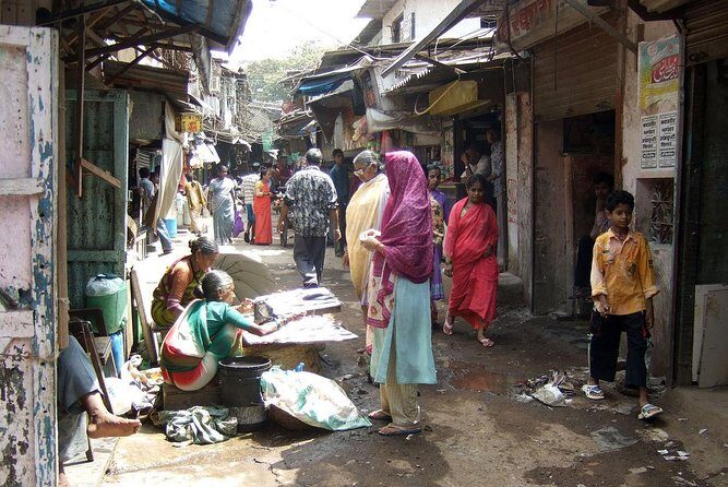 Dharavi Slum Tour - In-Depth: What This Dharavi Slum Tour Offers