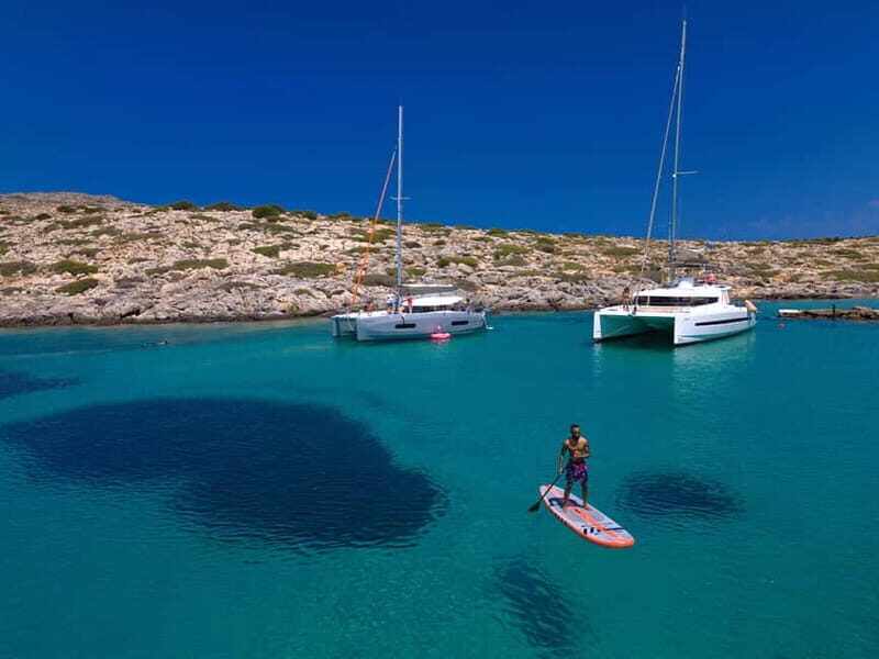 Dia Island Catamaran  Premium Lunch, Open Bar, Small Group - Who Should Consider This Tour?