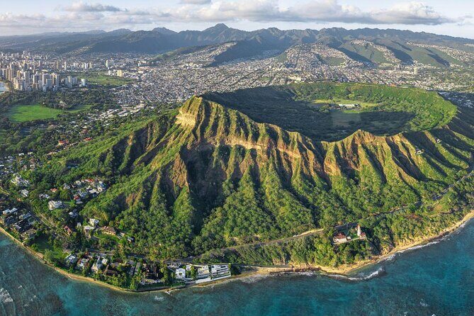 Diamond head crater trail , Sightseeing & South Side beach day - Key Points