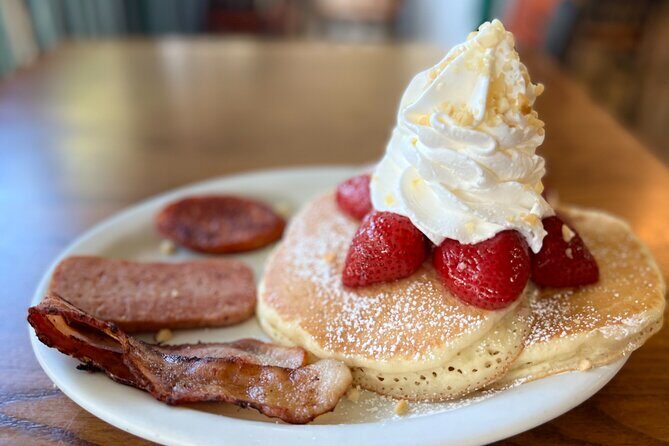 Diamond Head Hiking + Eggs'n Things Breakfast - Examining the Value and Practical Aspects