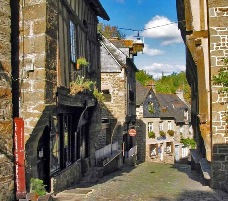 Dinan: Private Guided Walking Tour - Authentic Insights from a Recent Reviewer