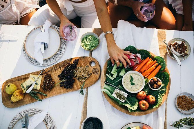 Dine Outdoors in a Stunning Location, Platter of 100% Delicious Local Produce - Why This Experience Is Worth Considering
