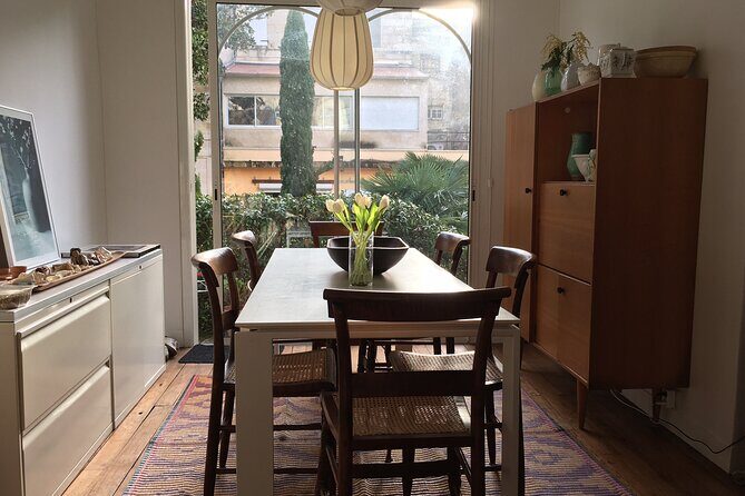 Dine With a Bordeaux Local in a Chartrons / Jardin Public Home - The Experience in Detail