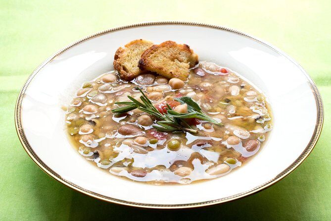 Dining experience at a local's home in Arezzo with show cooking - Frequently Asked Questions