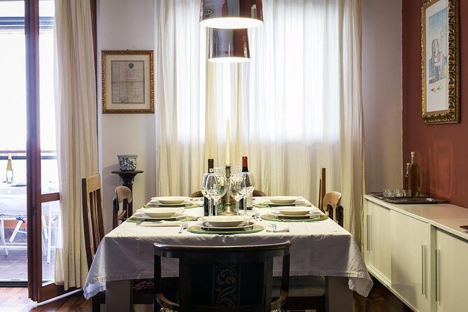 Dining experience at a local's home in Bergamo with show cooking - A Closer Look at the Bergamo Home Dining Experience