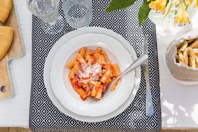 Dining experience at a local's home in Pontassieve with cooking demo - FAQ