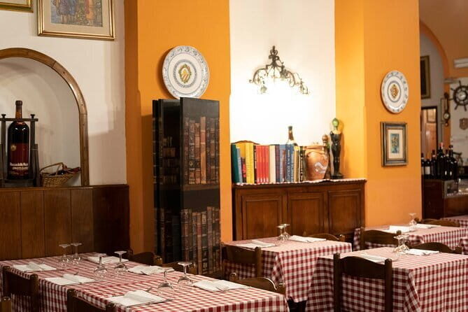 Dinner and Concert with "Three Tenors": A Real Italian Experience - The Experience in Practice: Pros and Cons