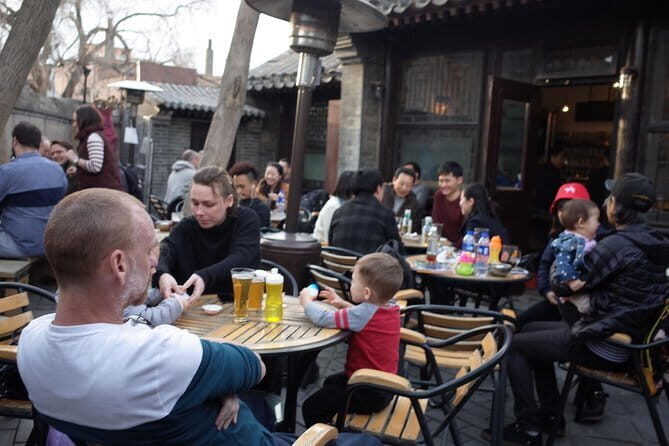 Dinner and Hutong Nightlife Tour with Dali Courtyard, Great Leap Brewing - Key Points