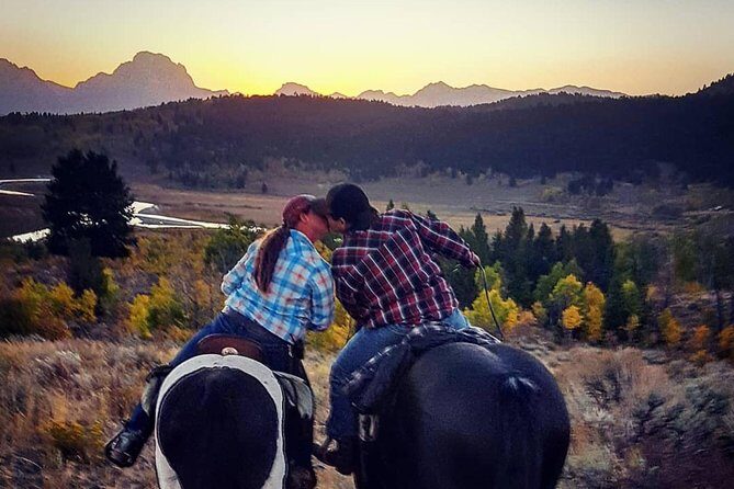 Dinner Cookout Ride at Heart Six Ranch - What to Expect from the Dinner Cookout Ride