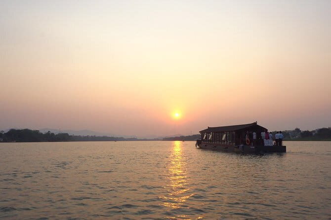 Dinner Cruise and Music Folk Song on the Perfume River - FAQs