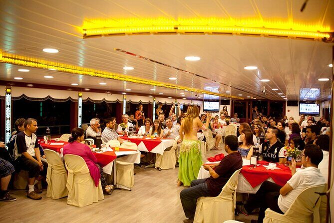 Dinner Cruise on Bosphorus - An In-Depth Look at the Bosphorus Dinner Cruise Experience