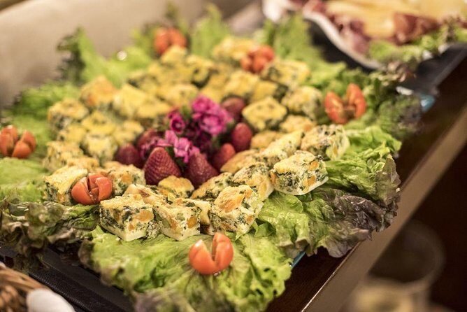 DINNER OR TAPAS in a Poruguese Home - Pricing and Value