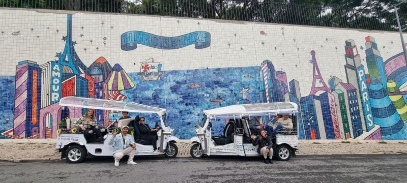 Discover beautiful Lisbon aboard a tuk tuk - Key Points