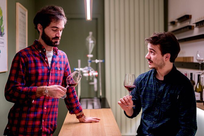 Discover Bordeaux vineyard : special wine tasting with two cellar men brothers - Discover Bordeaux Vineyard: Special Wine Tasting with Two Cellar Men Brothers