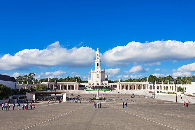 Discover Fátima: Private Pilgrimage Tour from Lisbon - Who Should Consider This Tour?