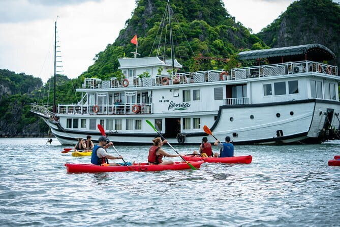 Discover Hanoi on 3-Day Boat and Kayak Expedition - The Experience and the Guides
