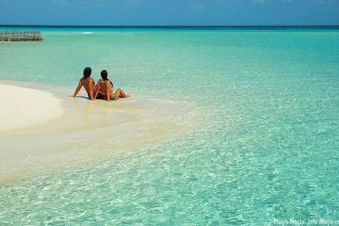 Discover Isla Mujeres in Catamaran. Buffet, Open Bar and Snorkel - Overall Experience and Traveler Insights