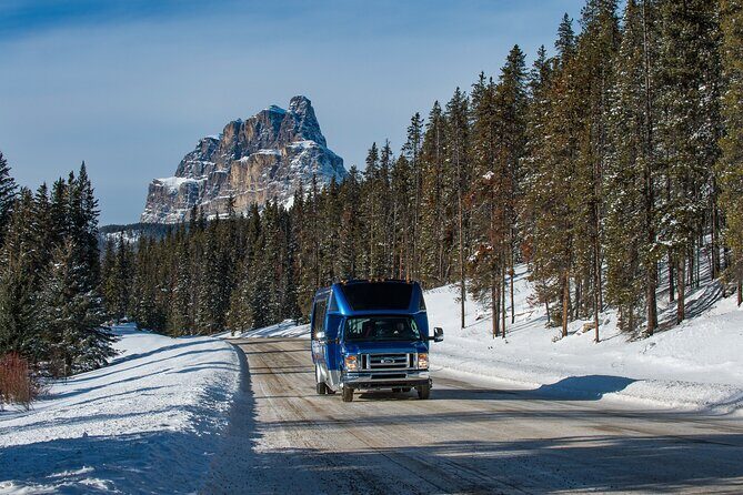 Discover Lake Louise and Yoho In Winter - Lunch at Emerald Lake Lodge