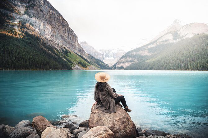 Discover Lake Louise (Spring & Fall Sightseeing) - Transport and Group Size