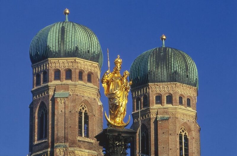 Discover Munich 2-Hour Small Group Walking Tour - The Authenticity and Atmosphere
