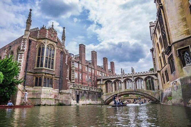 Discover Oxford and Cambridge with Guide from London by Coach - Who Will Love This Tour?