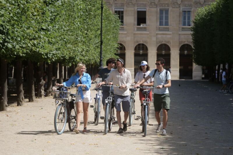 Discover Paris by bike - What Makes This Tour Stand Out?