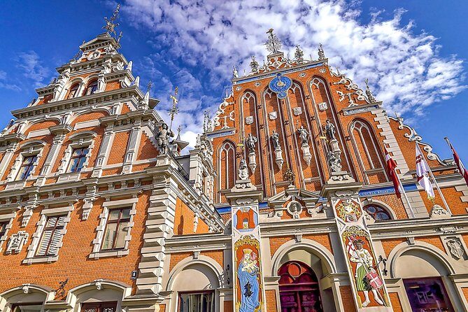 Discover Rigas most Photogenic Spots with a Local - Exploring Riga Through the Lens: A Detailed Review