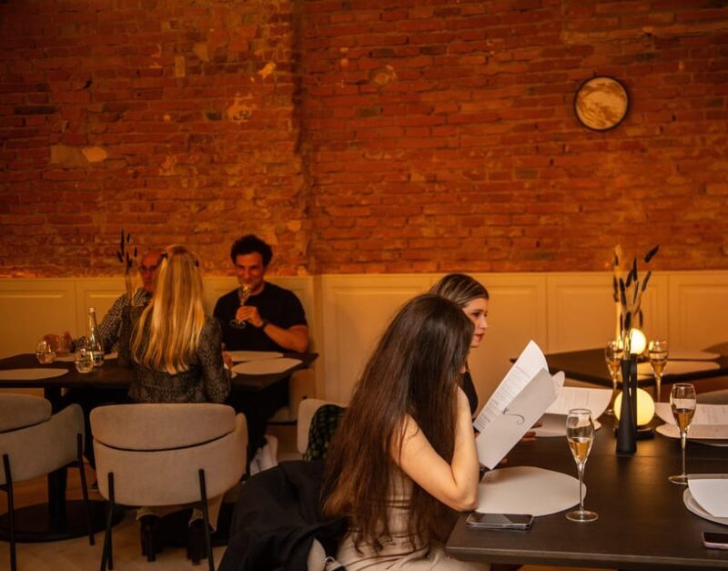 Discover Romanias Wine Heritage in Brasovs Historic Center - Key Points