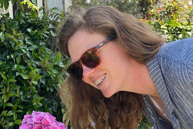 Discover Santa Monicas Lush Gardens, Trees & Neighborhoods - FAQs