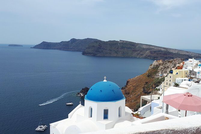 Discover Santorini - Pyrgos Castle: A Glimpse into Old Santorini