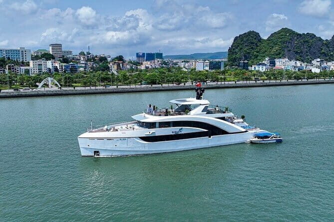 Discover Sung Sot Cave & Titop Island with Halong Saquila Yacht - Analyzing the Value