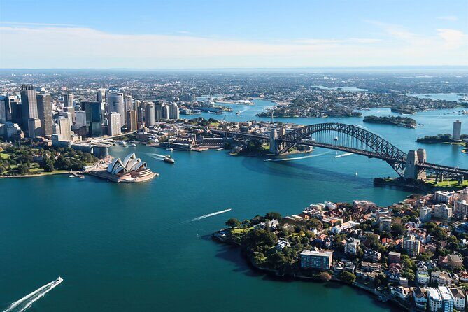 Discover Sydney Harbour and Its Secret Islands - Key Points