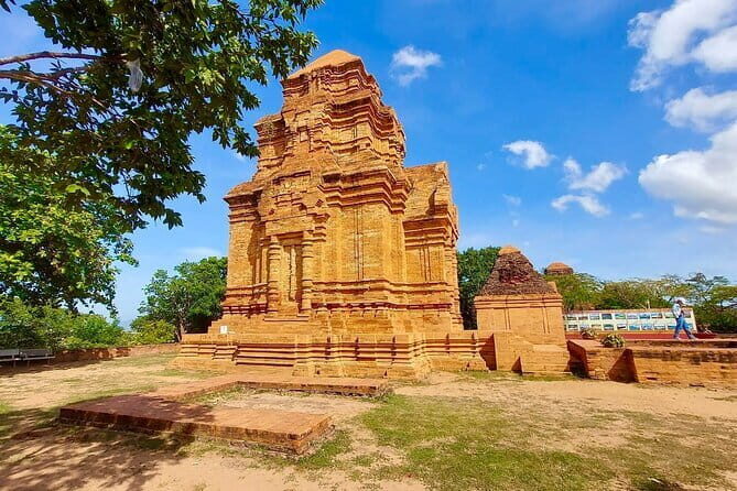Discover Ta Cu Mountain, Lying Buddha, Phan Thiet City,Cham Tower - Discover Ta Cu Mountain, Lying Buddha, Phan Thiet City, Cham Tower