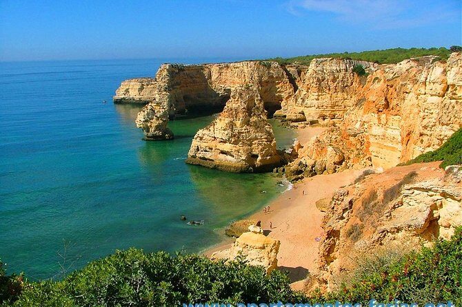Discover The Algarve Region and The Local Gastronomy - FAQs