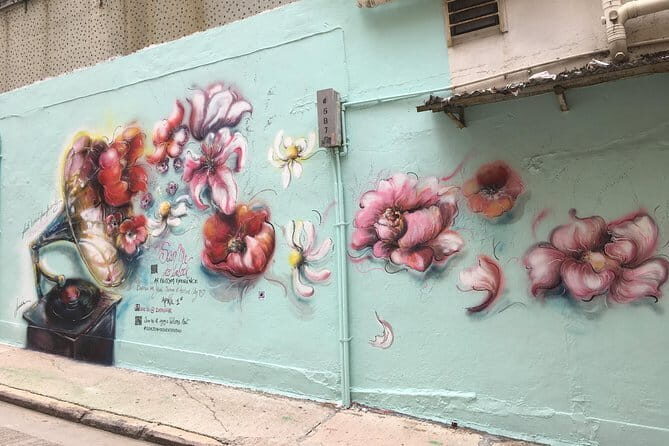 Discover the Best of Hong Kong Street Art - Private tour - An In-Depth Look at the Street Art Tour