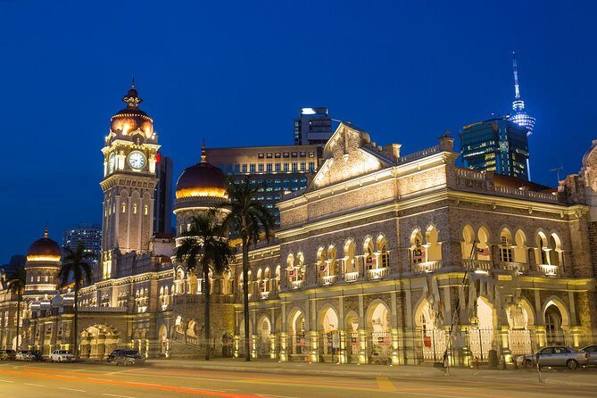 Discover The Best of Kuala Lumpur by Night - An In-Depth Look at the Kuala Lumpur Night Tour