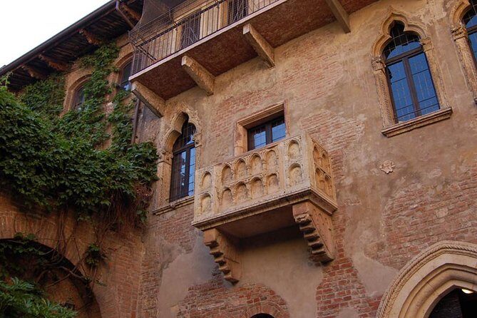 Discover the City of Romeo & Juliet: Walking Tour of Verona - Practical Details and What to Expect