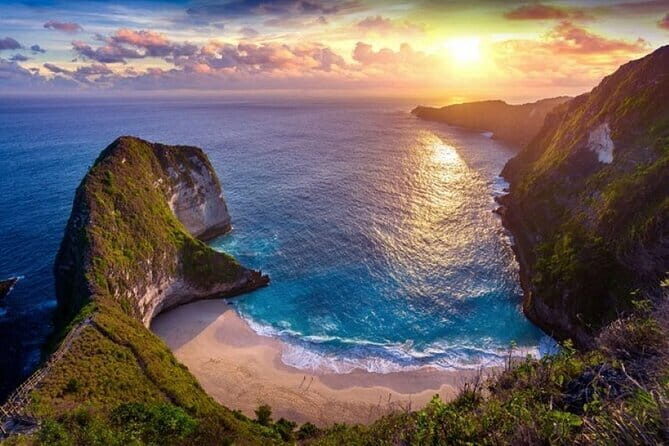 Discover the Enchanting Beauty of West Nusa Penida Private Tour - Key Points