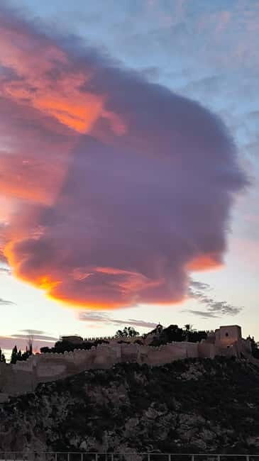 Discover the fascinating Alcazaba: History and unique views - Who will love this tour?