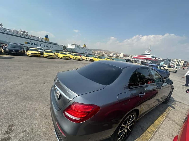 Discover The Hidden Gems Of Santorini - An In-Depth Look at the Tour