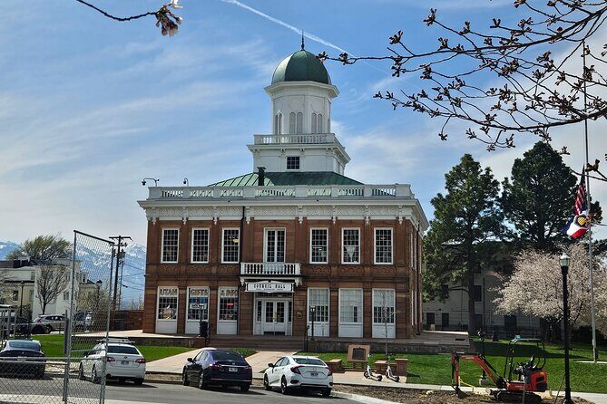 Discover the Highlights of Downtown Salt Lake City - Strolling Through City Creek Center